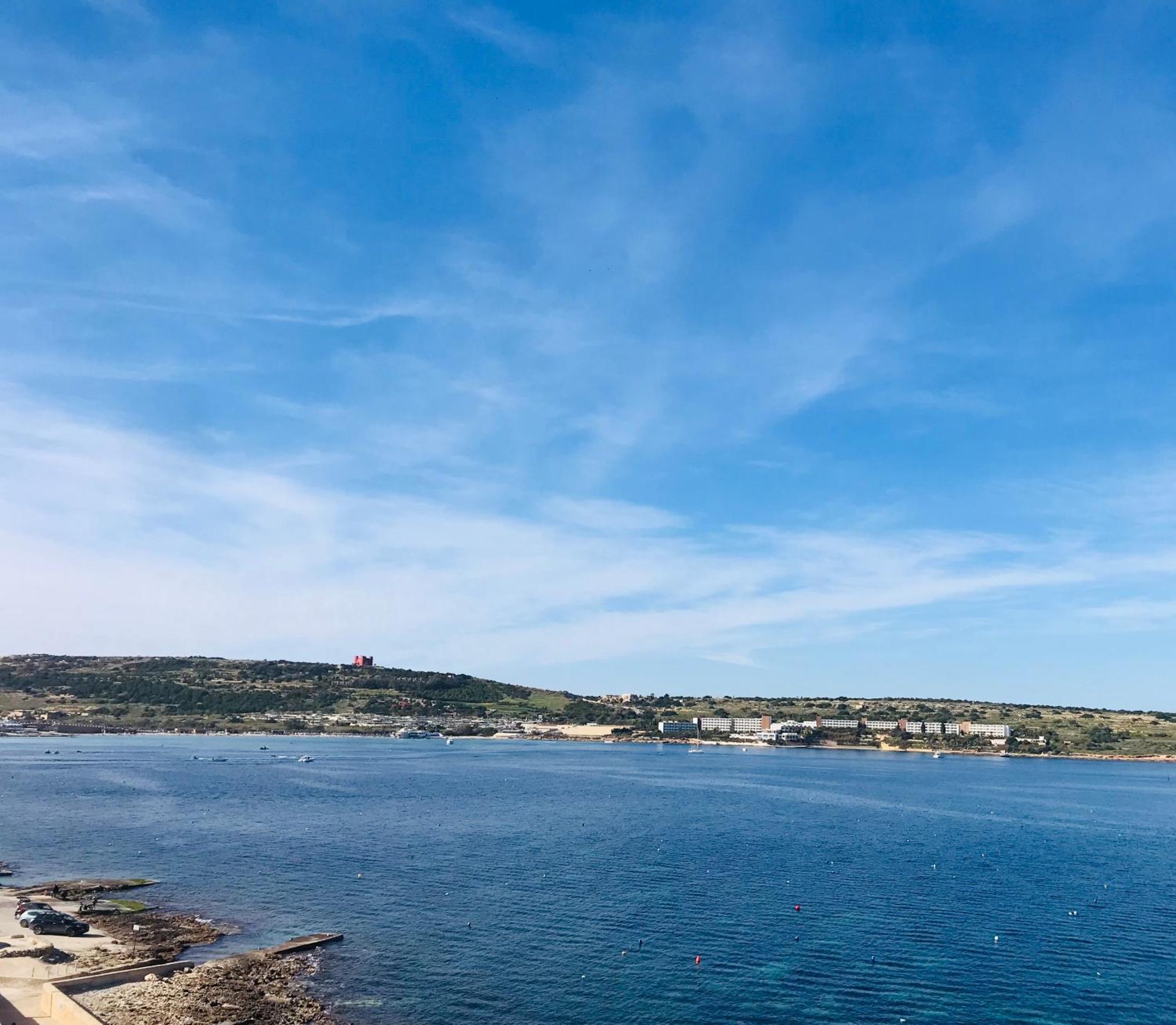 Seafront Maisonette Ocean Views & Terrace 梅利哈 外观 照片